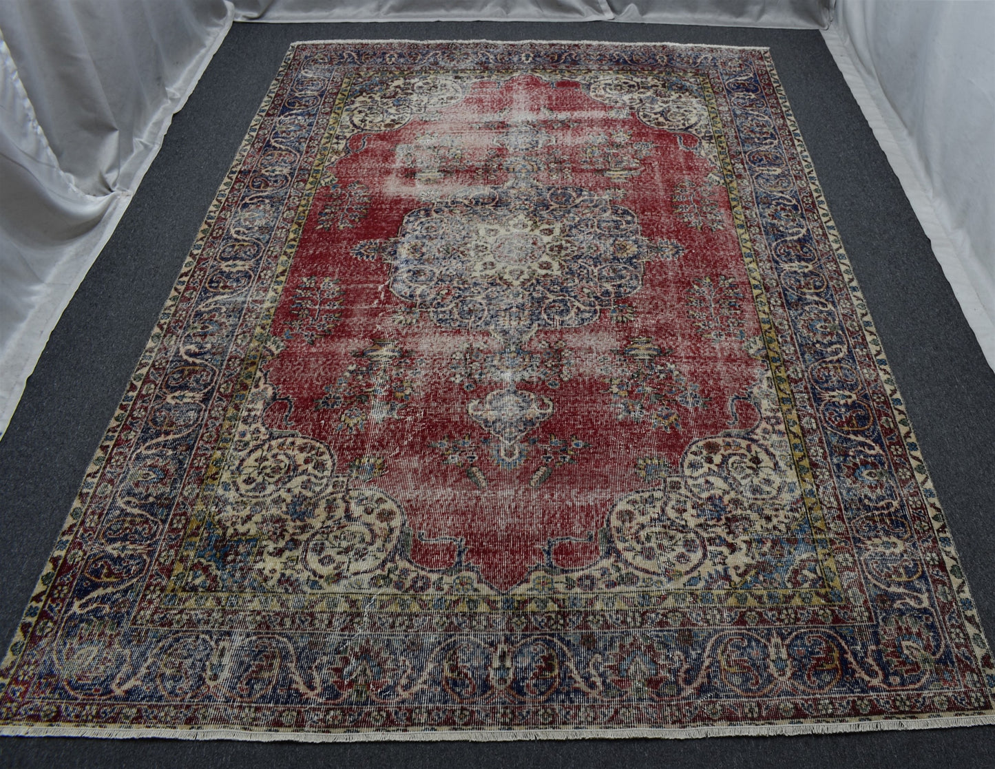 Vintage El Dokuma Kırmızı Lacivert Eskitme Lüks Göbekli Yün Salon Halısı 5366