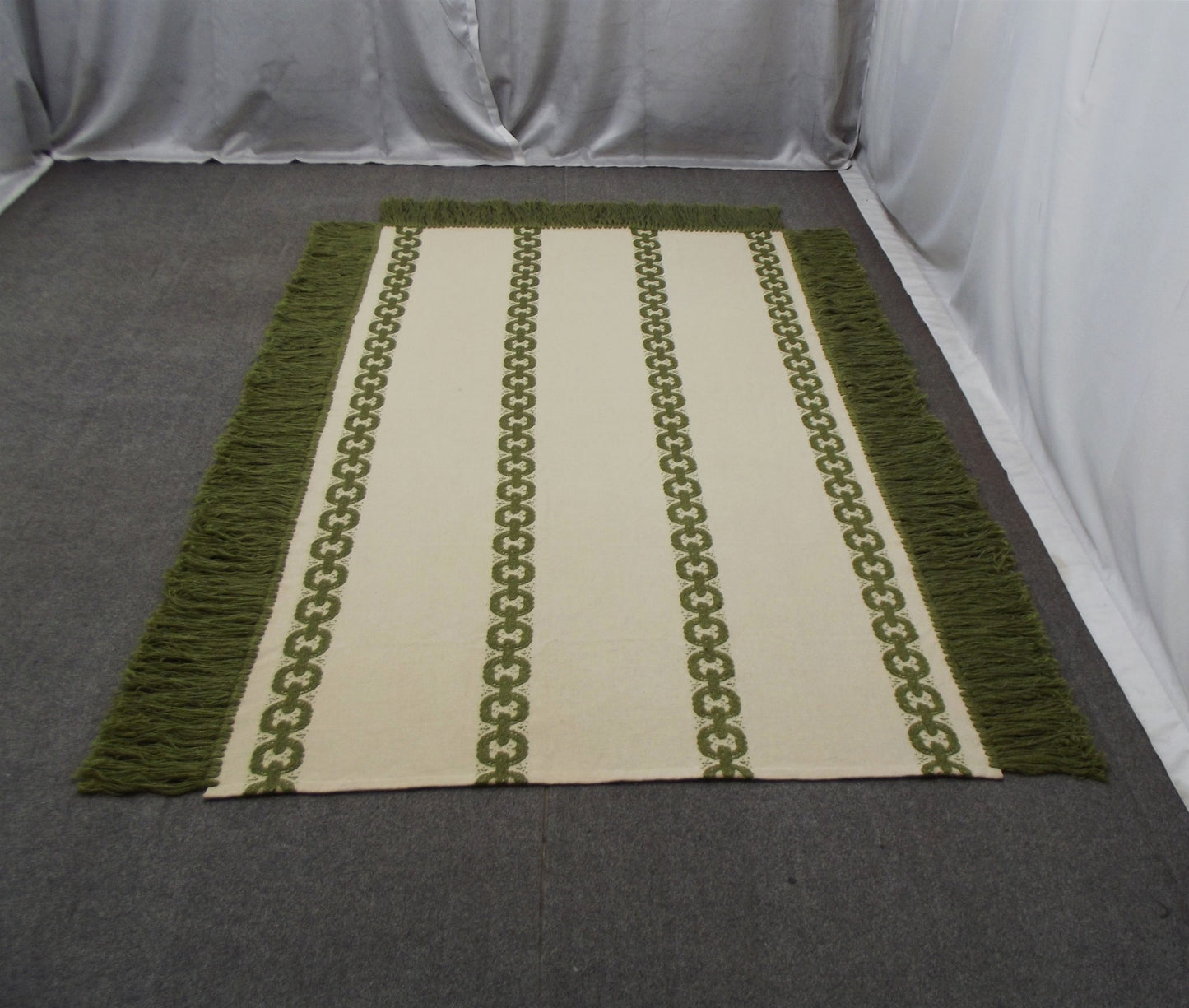 Çok Amaçlı Kullanım El İşi Çeyizlik Bukleli Yün Kilim 5402