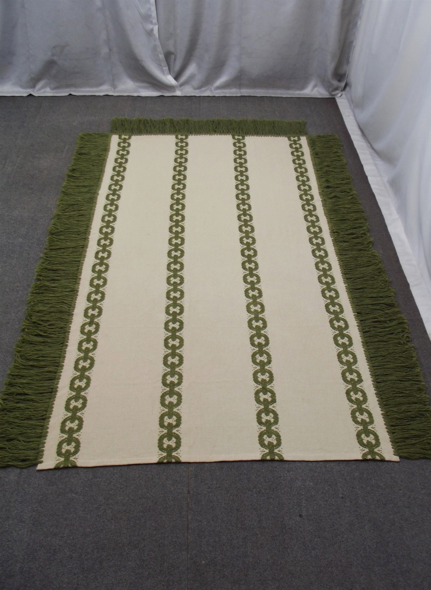 Çok Amaçlı Kullanım El İşi Çeyizlik Bukleli Yün Kilim 5402