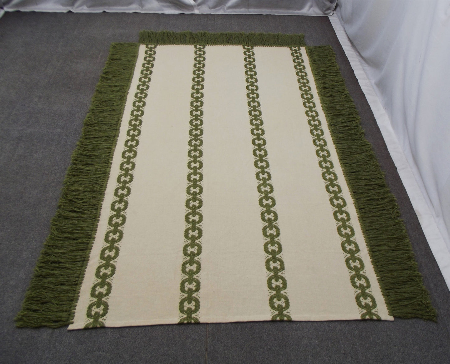 Çok Amaçlı Kullanım El İşi Çeyizlik Bukleli Yün Kilim 5402