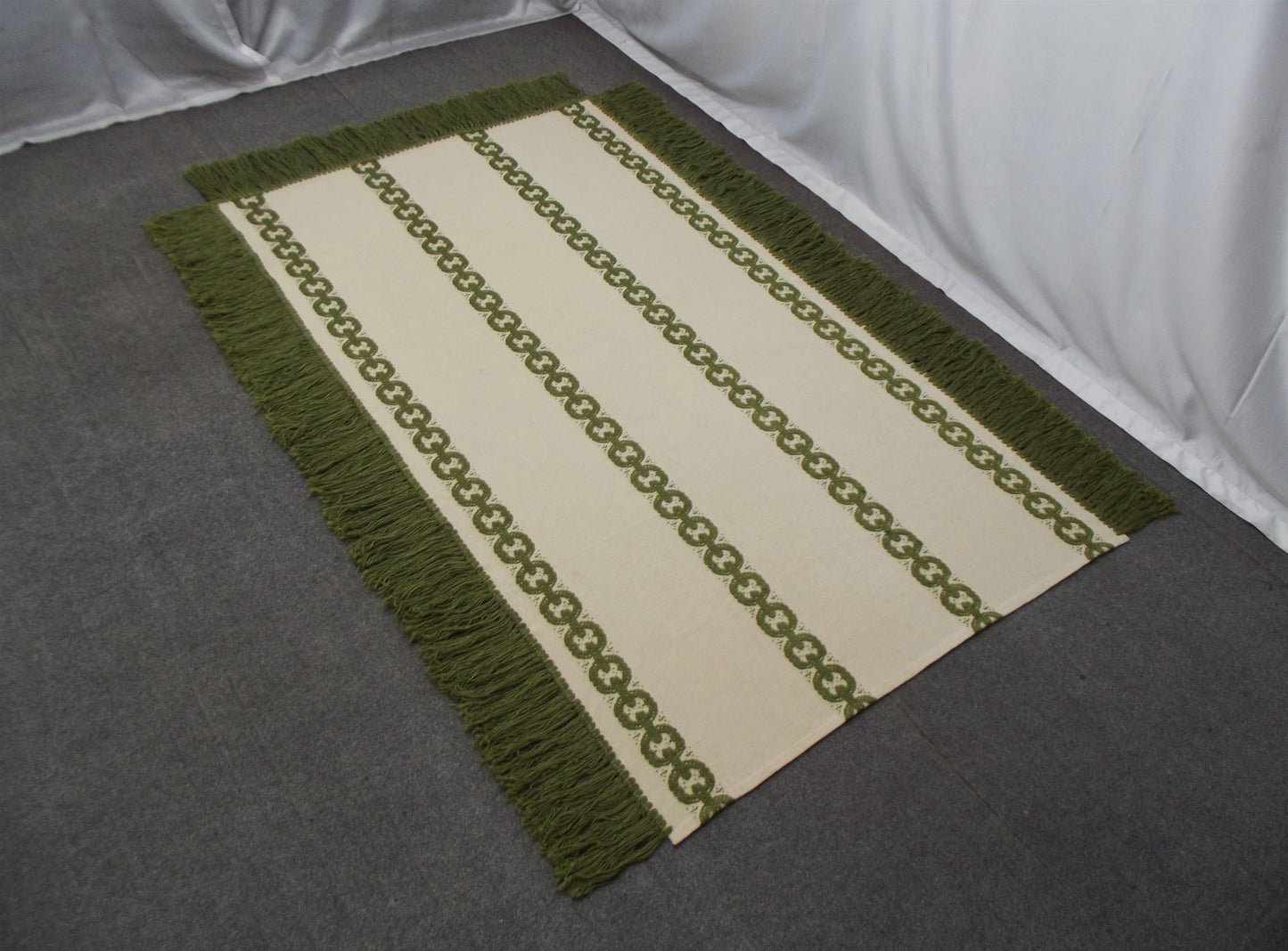 Çok Amaçlı Kullanım El İşi Çeyizlik Bukleli Yün Kilim 5402