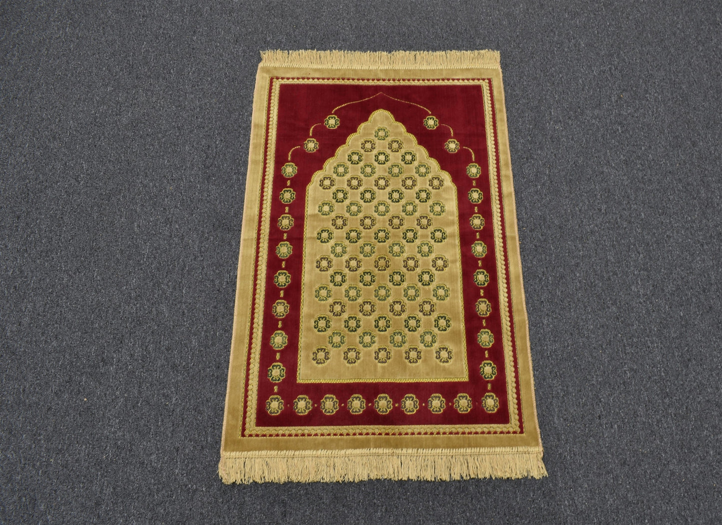 Yeni Nadir Kadife Mihraplı Seccade Portatif Namazlık Duvar Halısı 5413