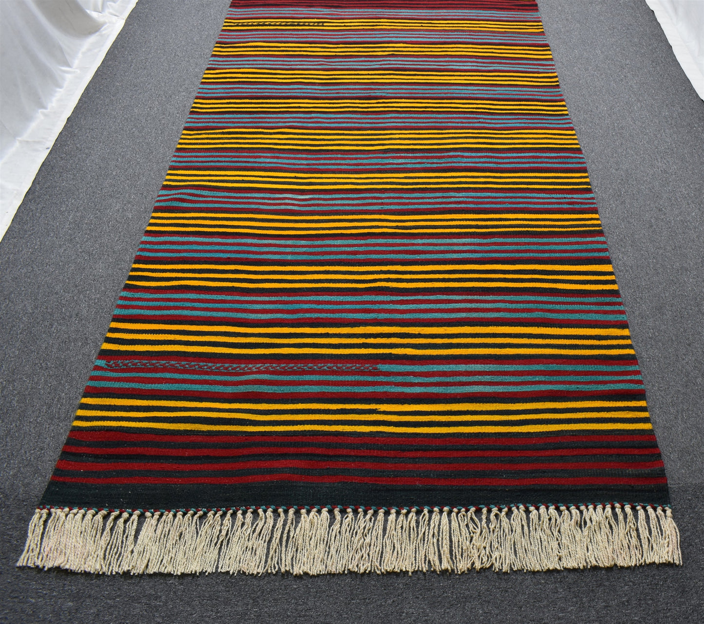 Yeni El Dokuma Otantik Devasa Yahyalı Yün Kilim 5428