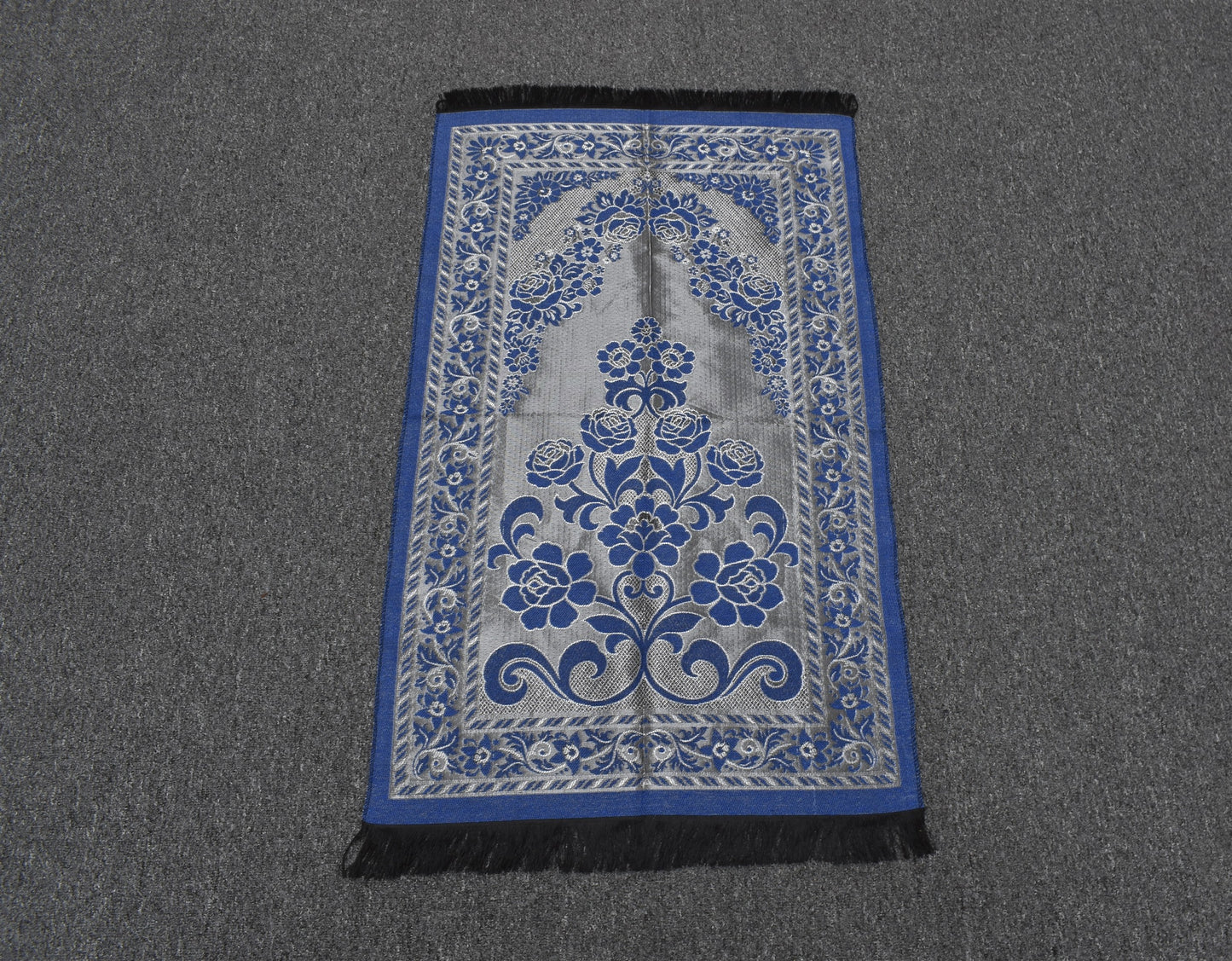 Yeni Farklı Seccade Mihraplı Portatif Namazlık Duvar Halısı 5430