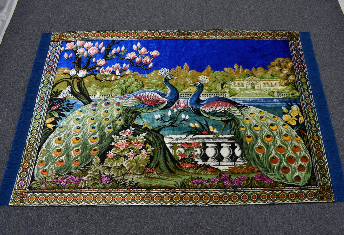 Yeni Malikane Tasvirli Tavus Kuşlu Sülünlü Temalı Duvar Halısı 5566