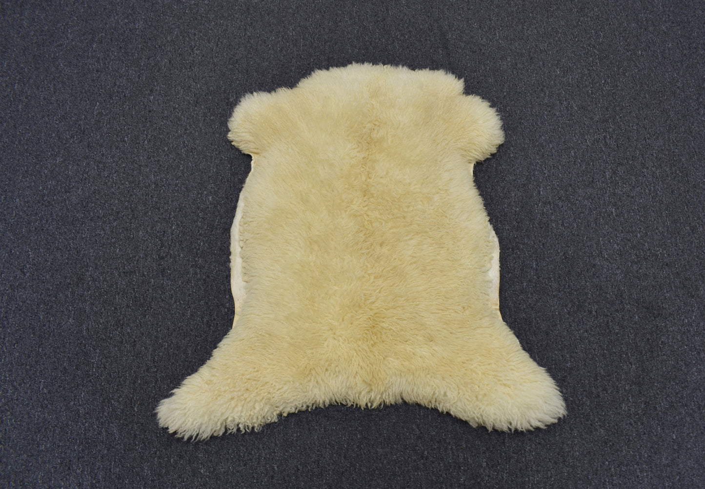 Yeni Elegant Uzun Tüylü Tabaklanmış Hakiki Deri Post Halı 5578