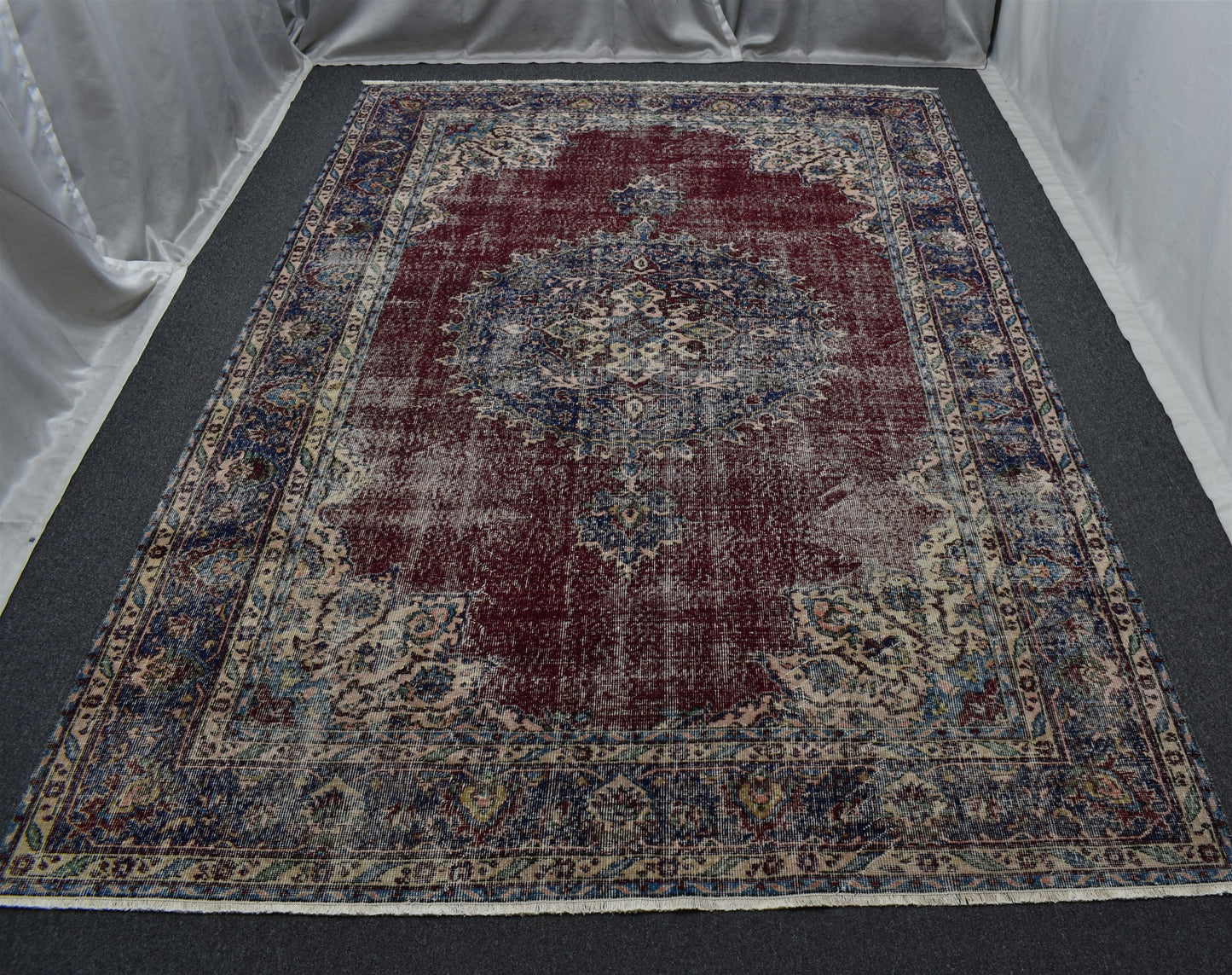 Vintage 6.5m2 El Dokuma Kırmızı Lacivert Eskitme Lüks Göbekli Yün Salon Halısı 5618