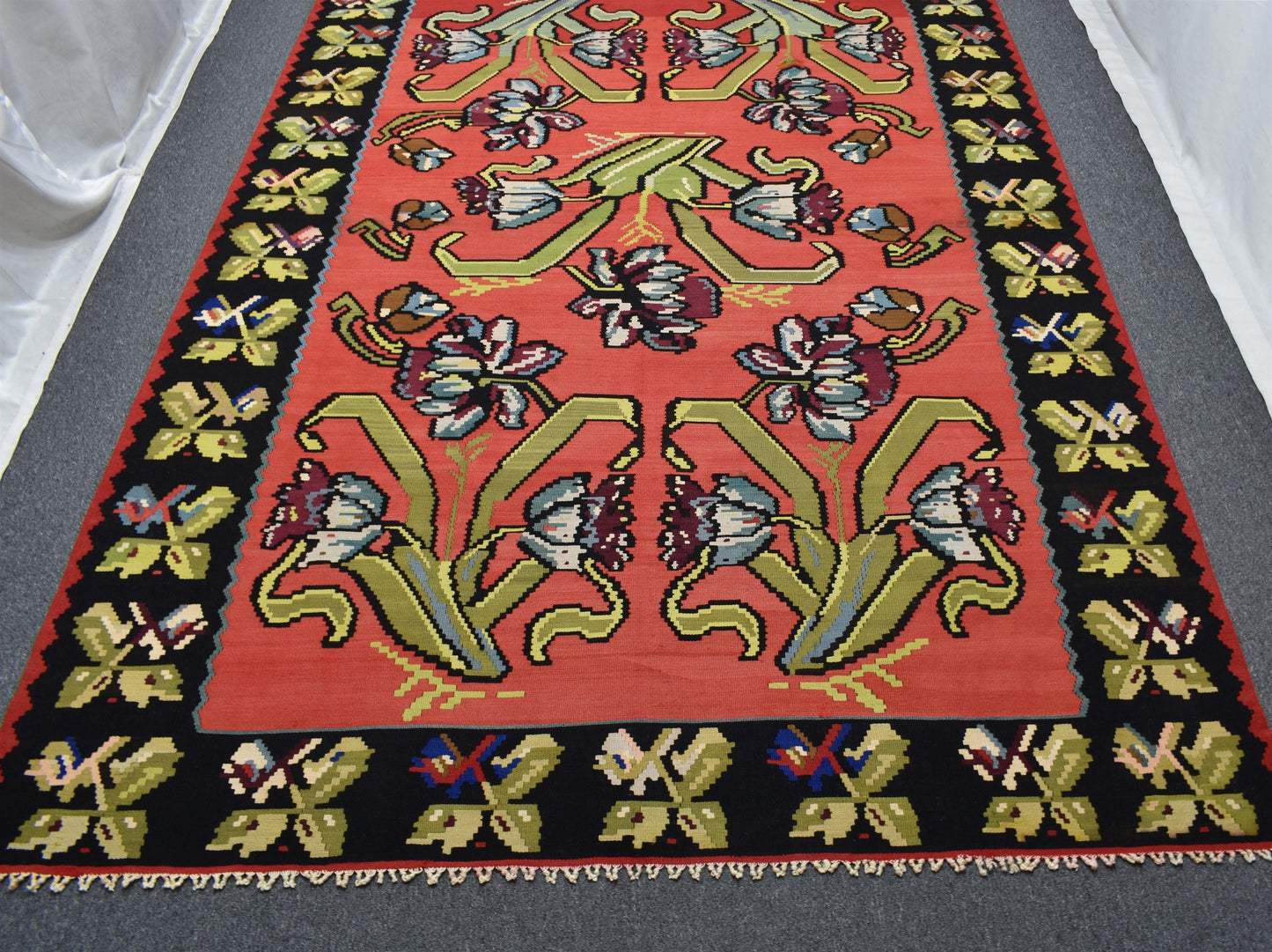El Dokuma 6m2 Güllü Çiçekli Kirmen Karabağ Yün Kilim 5621