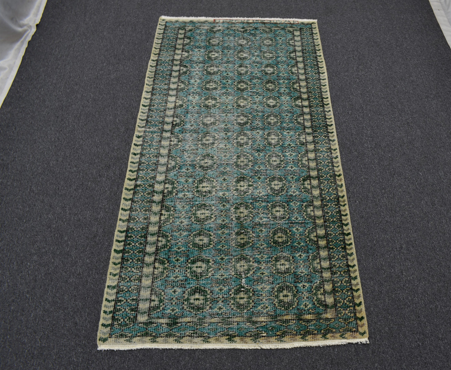 Vintage El Dokuma Yeşil Nadir Buhara Modelli Uşak Yün Halı 5623