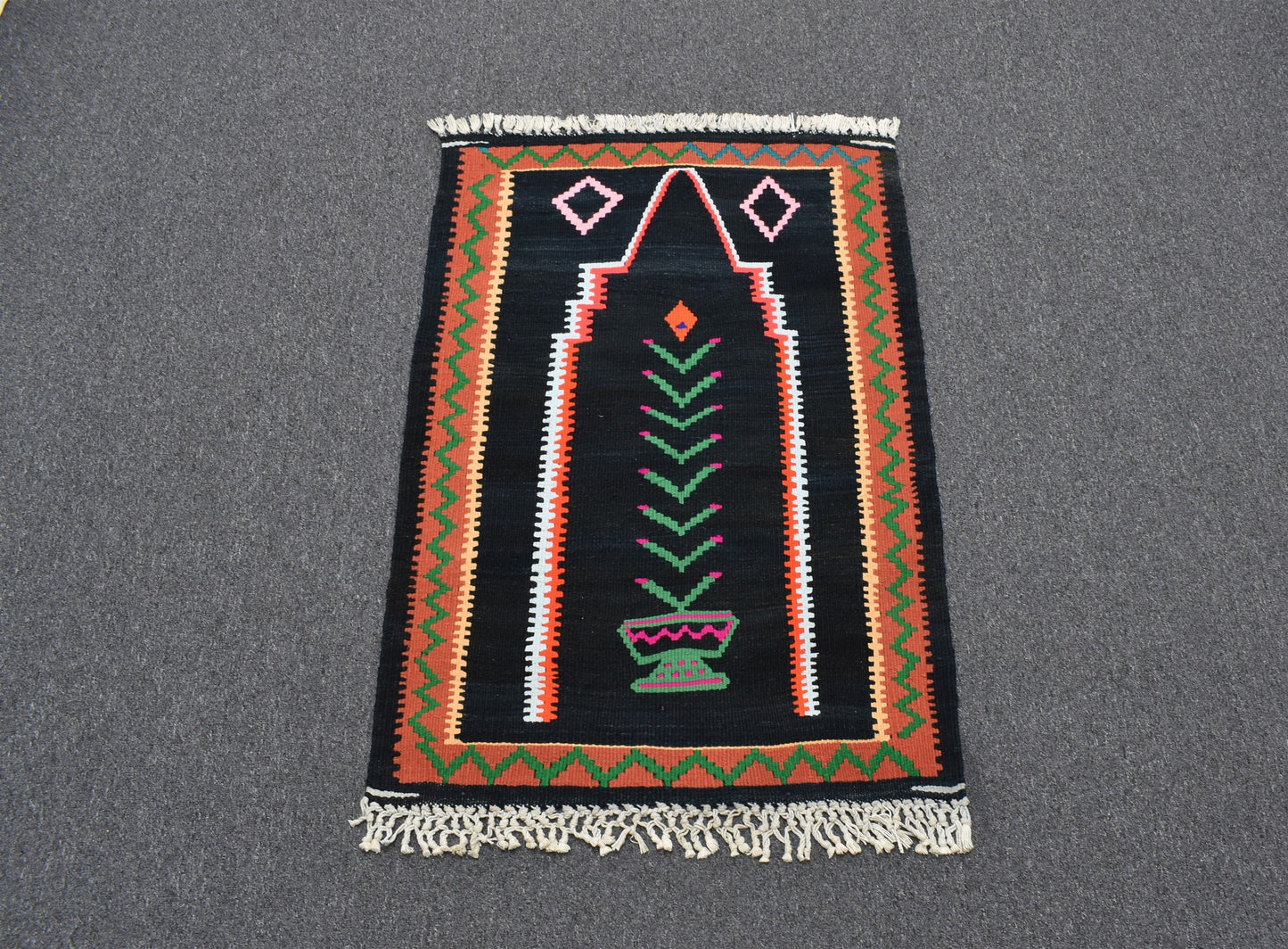 Yeni El Dokuması Benzersiz Bayburt Seccade Siyah Mihraplı Kilim 5667