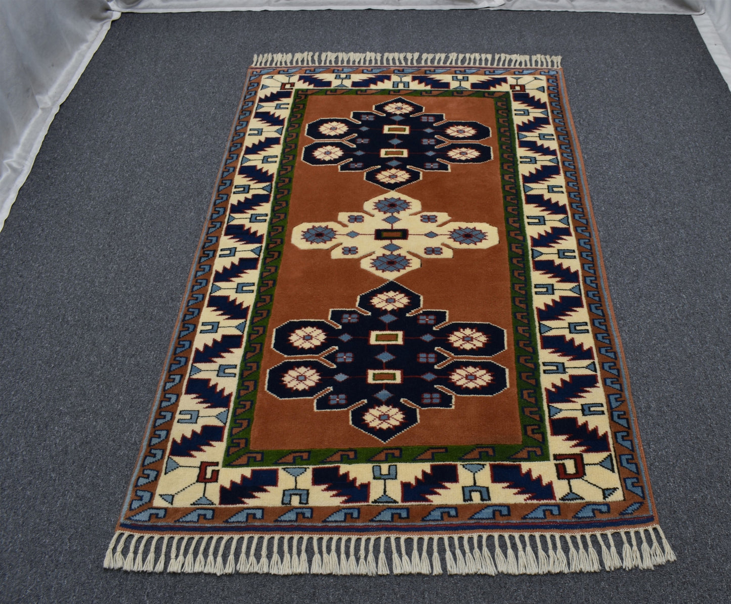 Yeni El Dokuma Otantik Seçkin Kirman Balıkesir Antik Yörük Yün Halı 5675