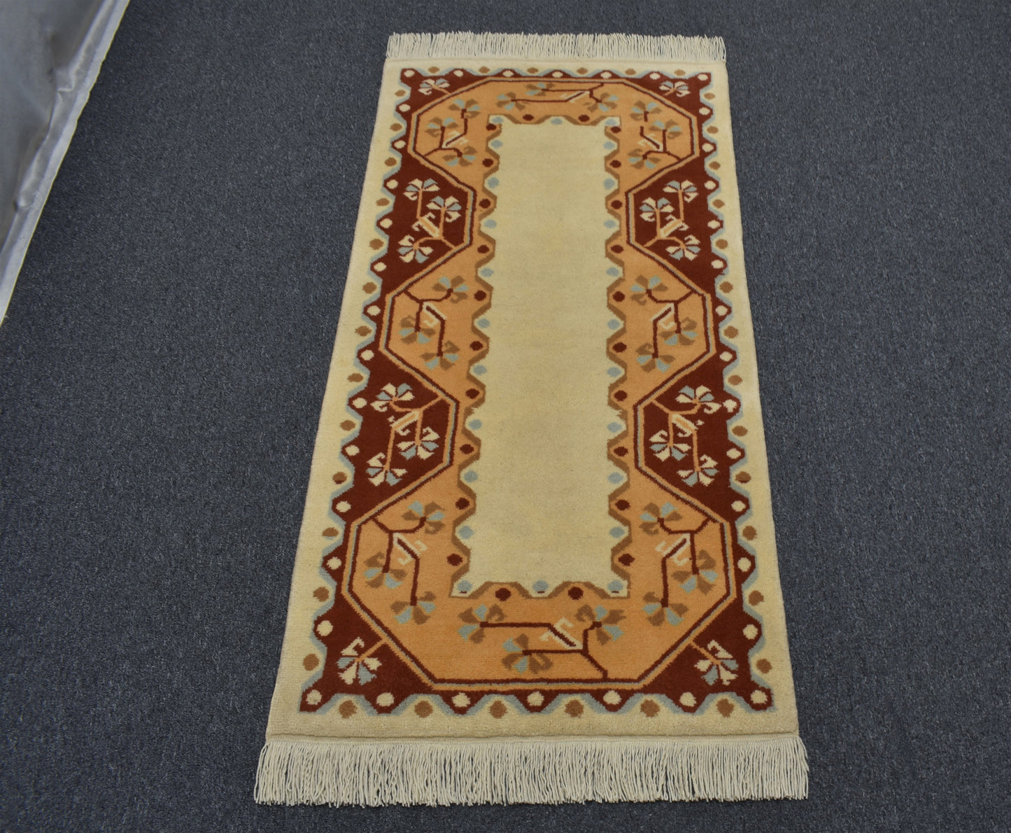 Yeni El Dokuma Modern Çiçekli Muğla Milas Yün Halı 5680