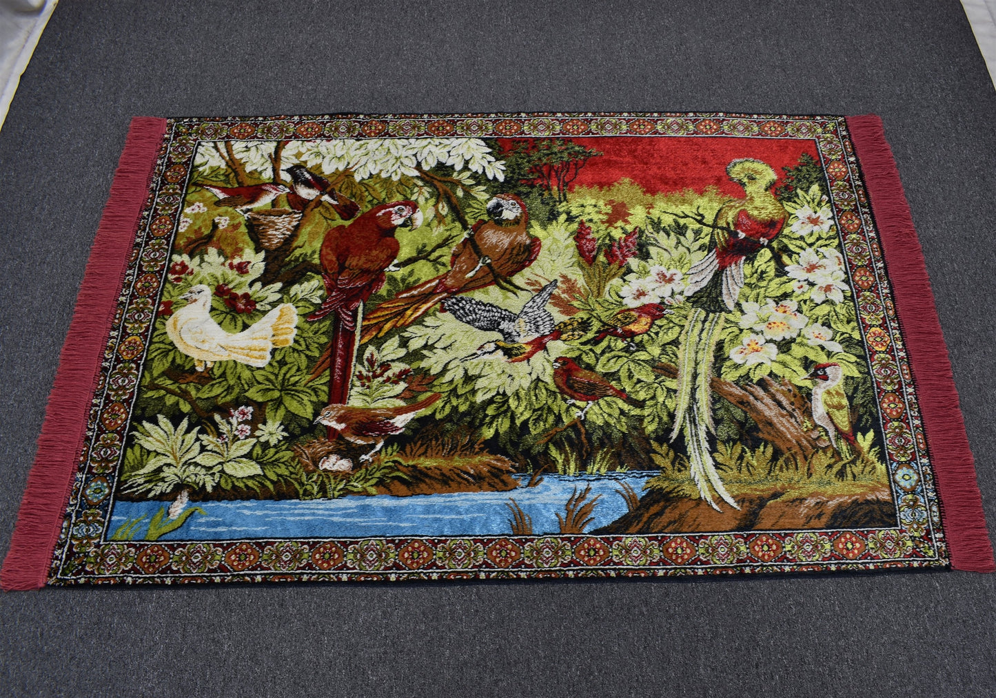 Yeni Nadide Orman Tasvirli Papağan Kuş Temalı Duvar Halısı 5706