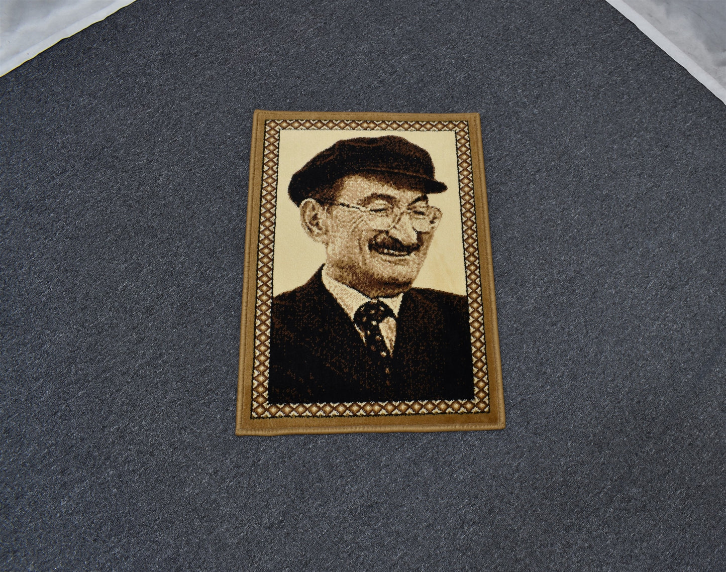 Yeni Merhum Bülent Ecevit Tasvirli Portre Duvar Halısı 5722
