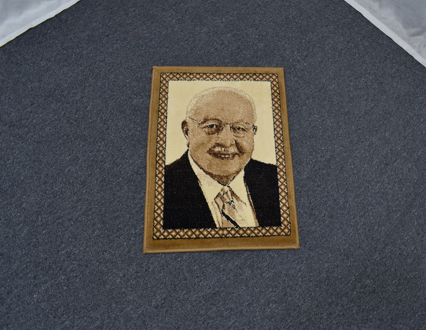 Yeni Merhum Necmettin Erbakan Tasvirli Portre Duvar Halısı 5724