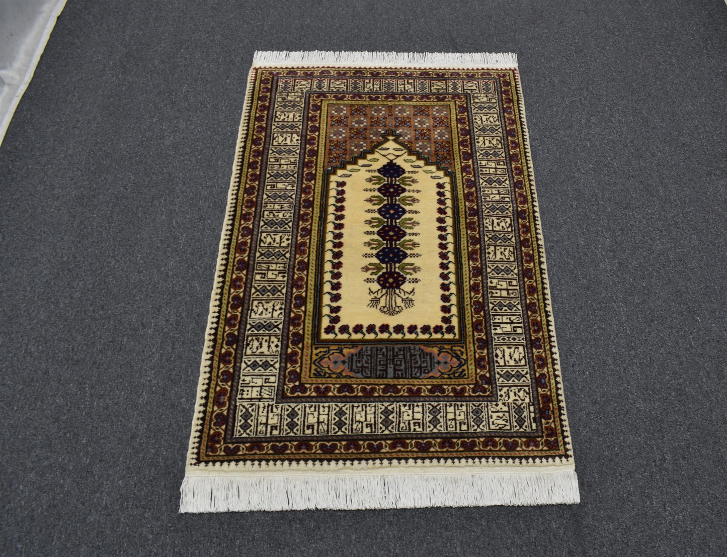 Yeni El Dokuma Seccade Namazlık Kufi Yazılı Kayseri Bünyan Yün Halı 5749