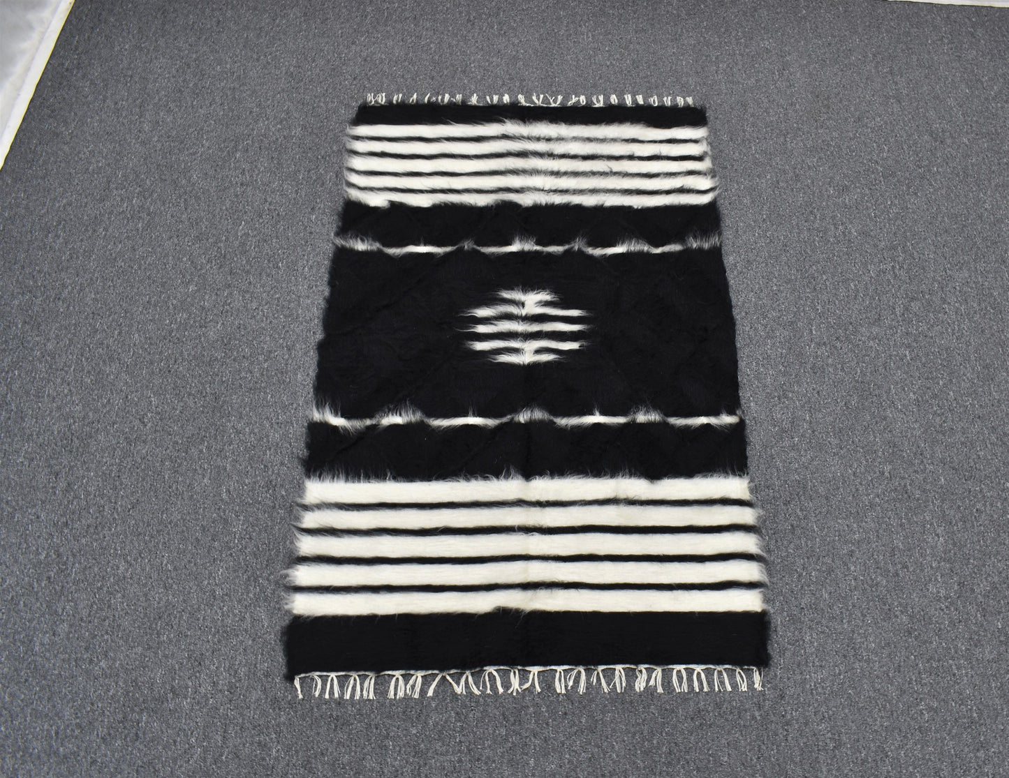 Yeni El Dokuma Eşsiz Tiftik Yün Siirt Battaniyesi Kilim 5762