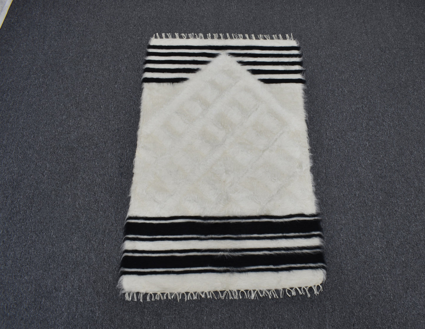 Yeni El Dokuma Namazlık Seccade Tiftik Yün Siirt Battaniyesi Kilim 5766
