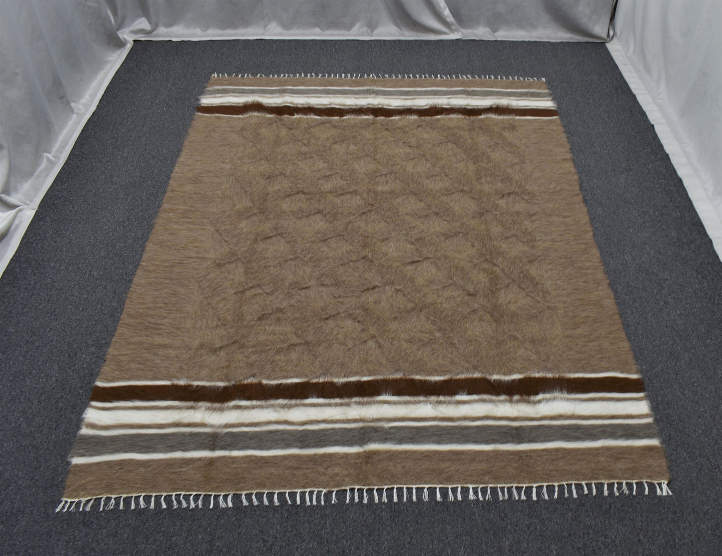 Yeni El Dokuma Sütlü Kahve Dikişsiz Çift Kişilik Tiftik Yün Siirt Battaniyesi Kilim 5790