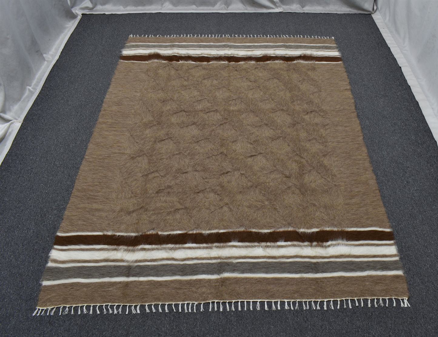 Yeni El Dokuma Sütlü Kahve Dikişsiz Çift Kişilik Tiftik Yün Siirt Battaniyesi Kilim 5790