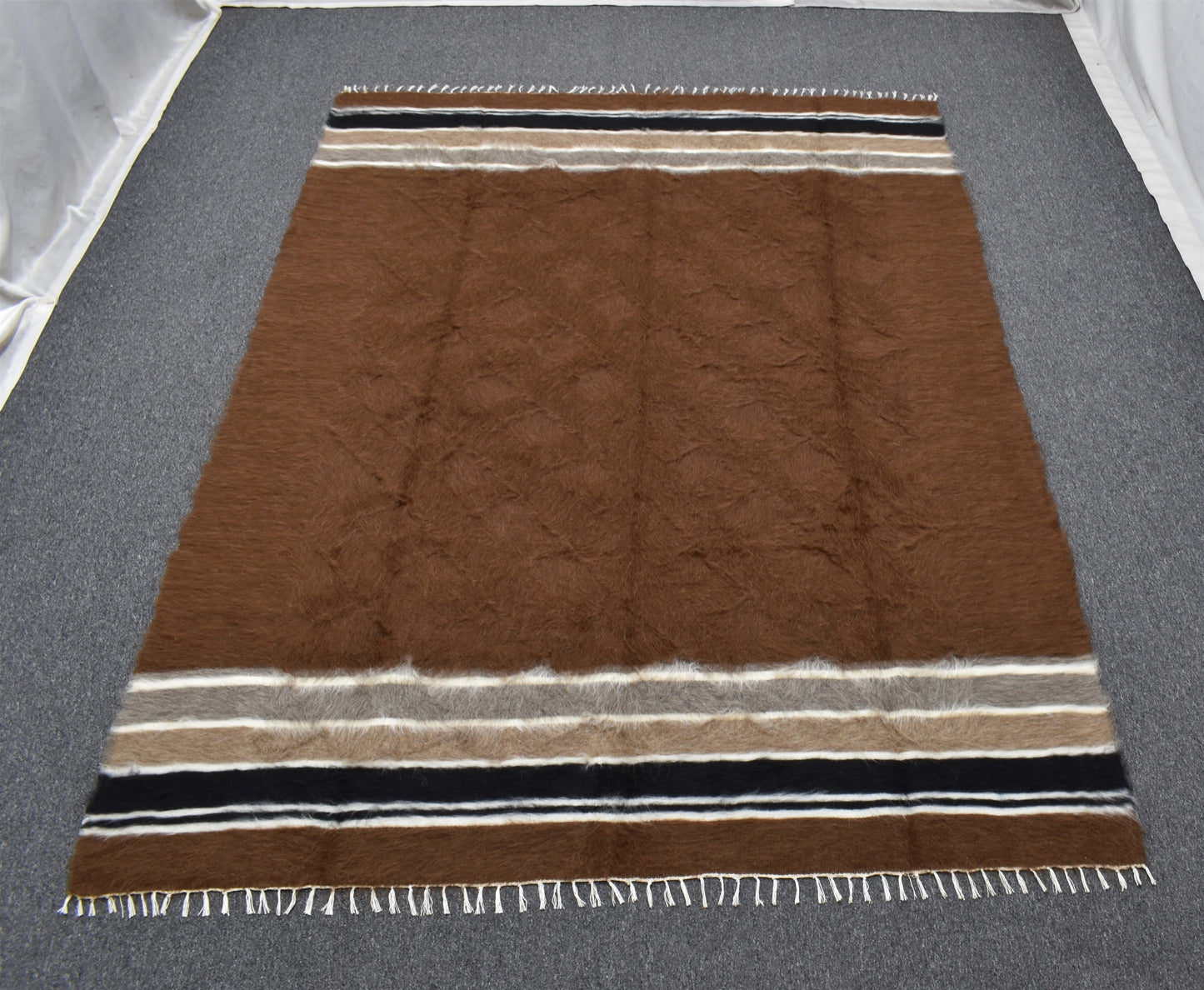 Yeni El Dokuma Kahverengi Dikişsiz Çift Kişilik Tiftik Yün Siirt Battaniyesi Kilim 5792