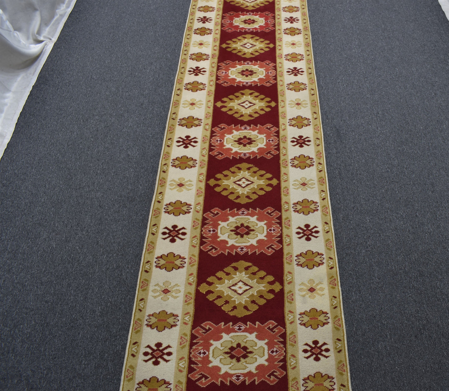 Yeni El Dokuma Nadir 13 Göbekli Bozalan Milas Yolluk Yün Halı 5812