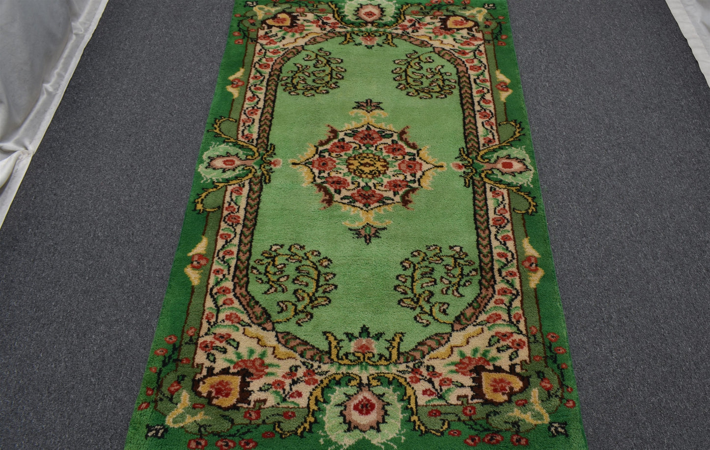 Yeni El Dokuma Başyapıt Topkapı Model Yeşil Burdur Yün Halı 5854