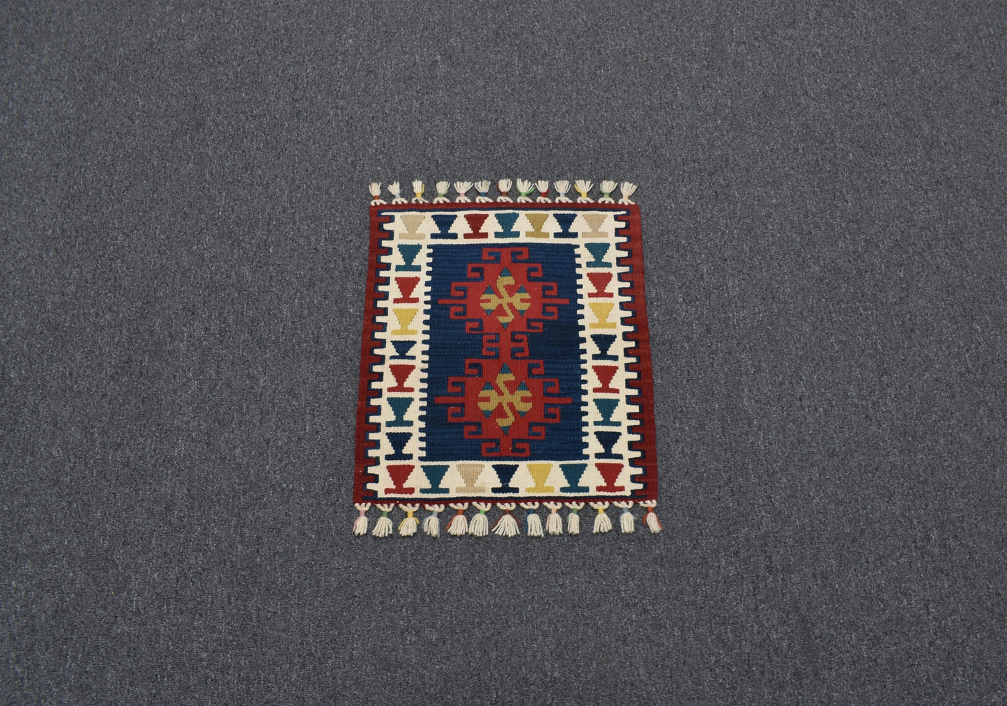 Yeni El Dokuma Kare Köşe Sandalye Minderi Pınarbaşı Kayseri Yün Kilim 5886