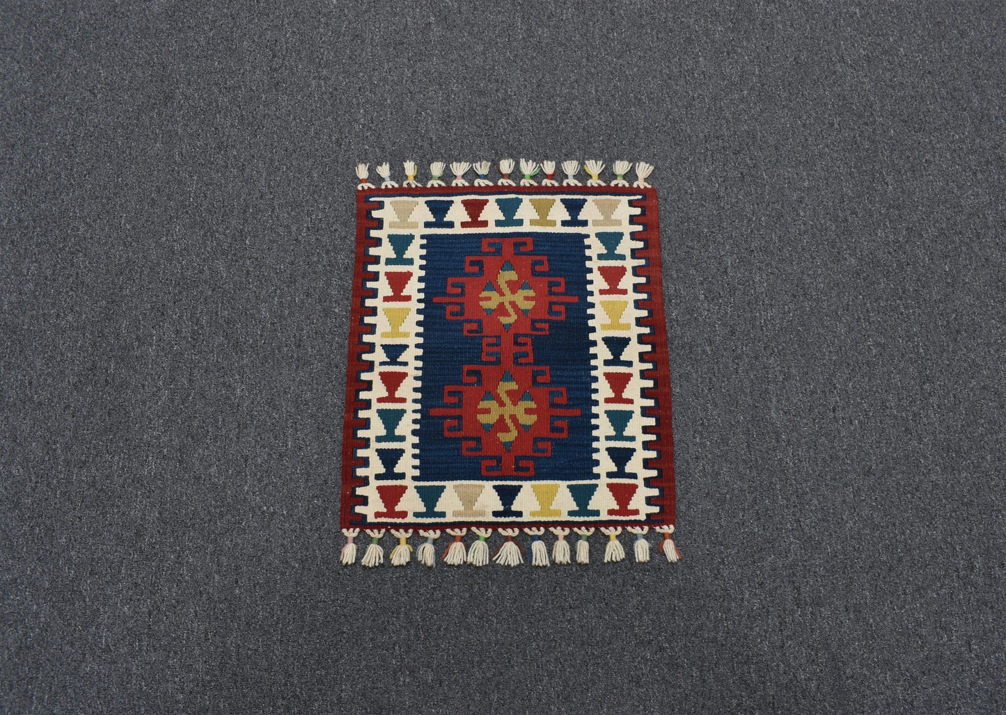 Yeni El Dokuma Kare Köşe Sandalye Minderi Pınarbaşı Kayseri Yün Kilim 5886