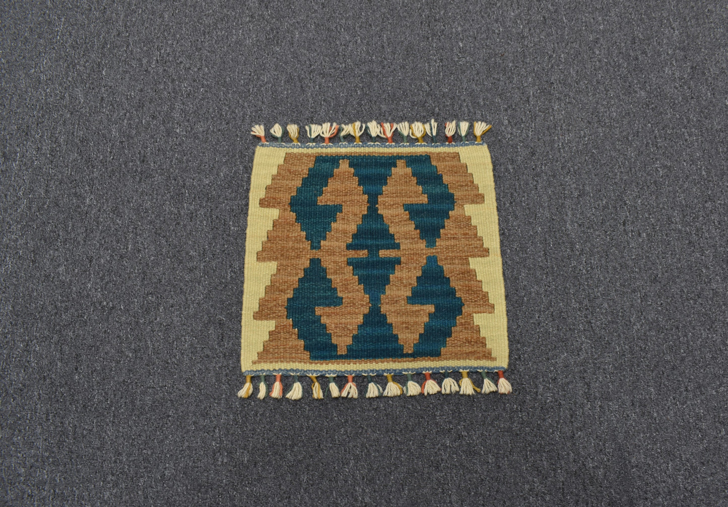 Yeni El Dokuma Kare Köşe Sandalye Minderi Pınarbaşı Kayseri Yün Kilim 5964