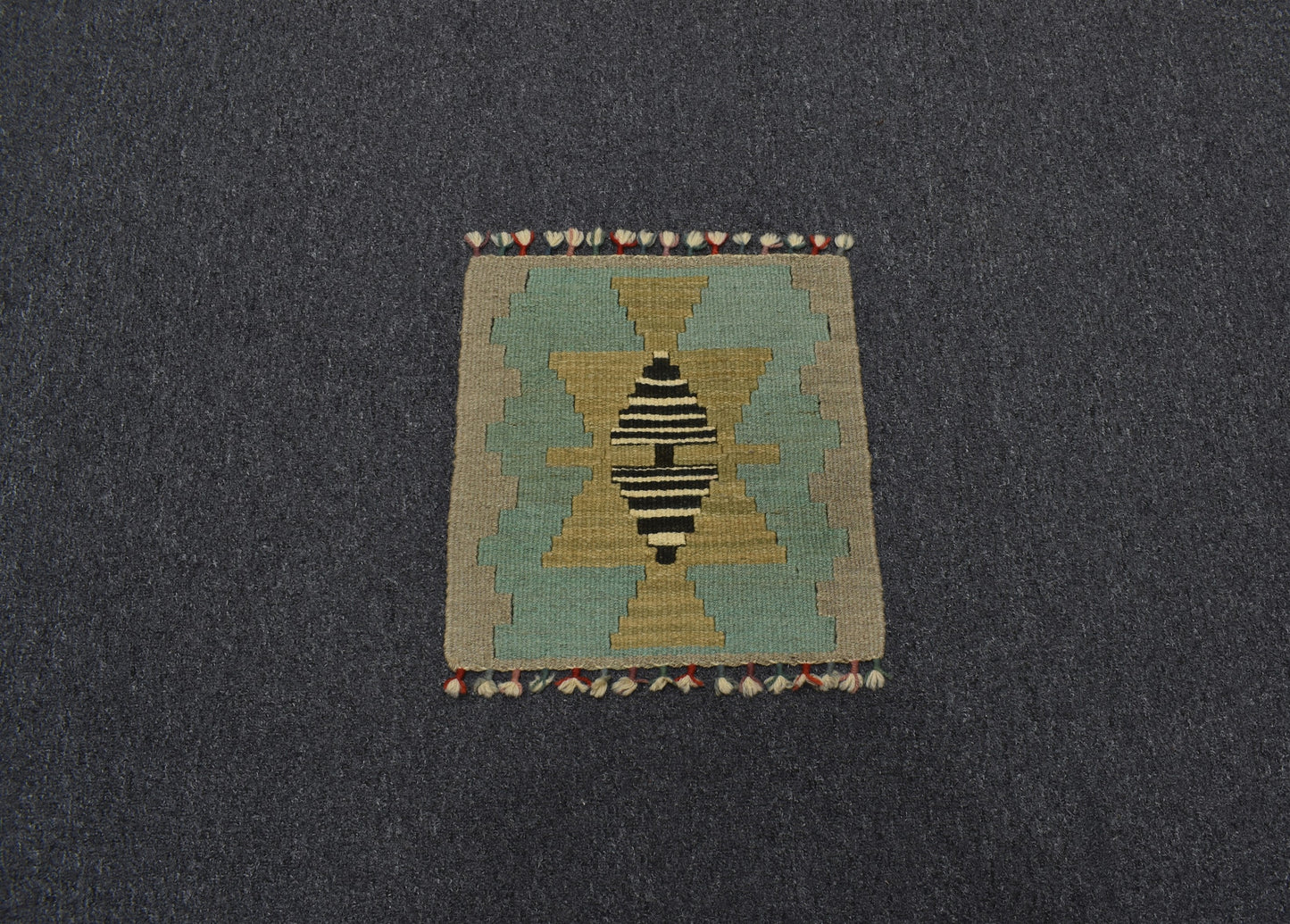 Yeni El Dokuma Kare Köşe Sandalye Minderi Pınarbaşı Kayseri Yün Kilim 5983
