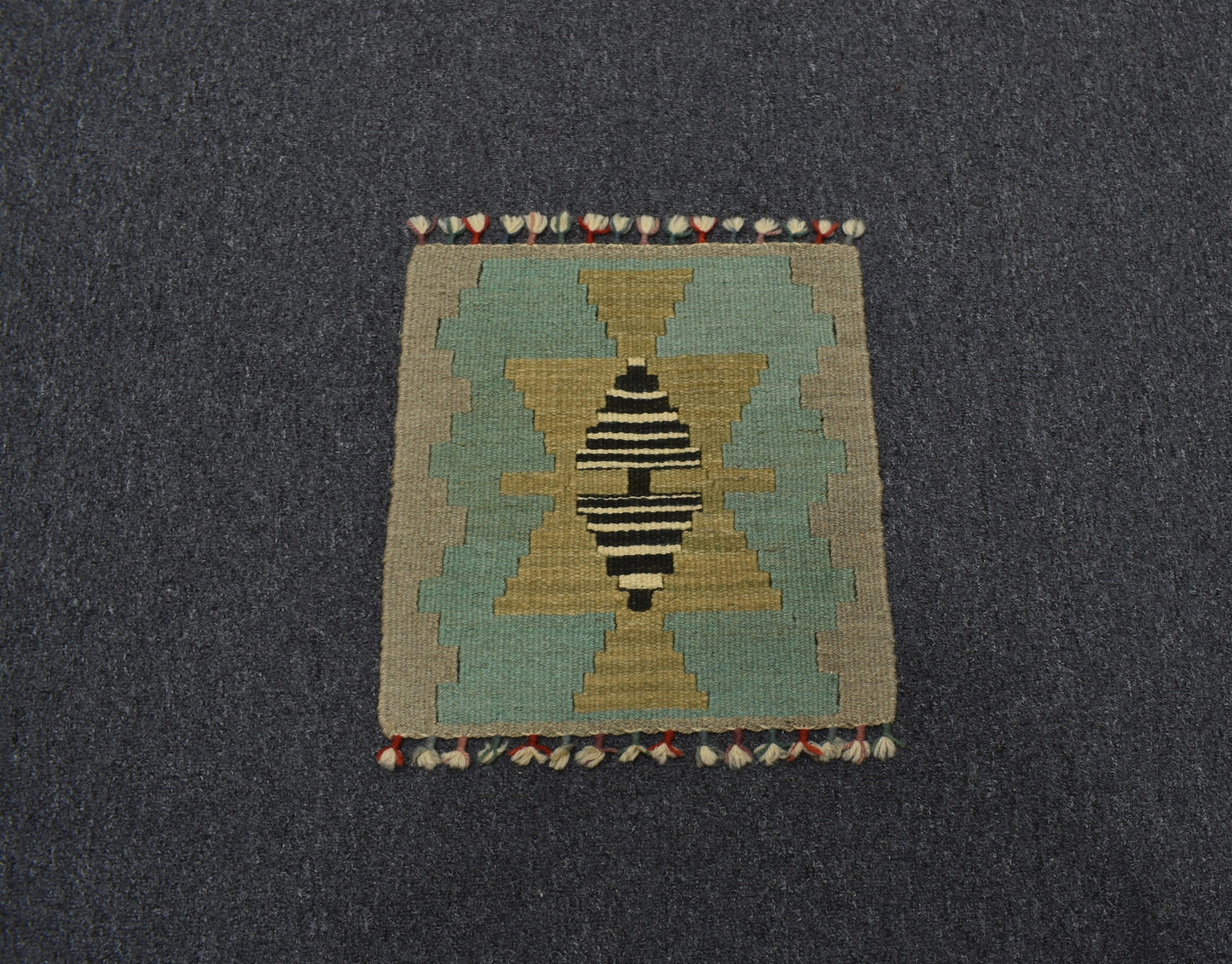 Yeni El Dokuma Kare Köşe Sandalye Minderi Pınarbaşı Kayseri Yün Kilim 5983