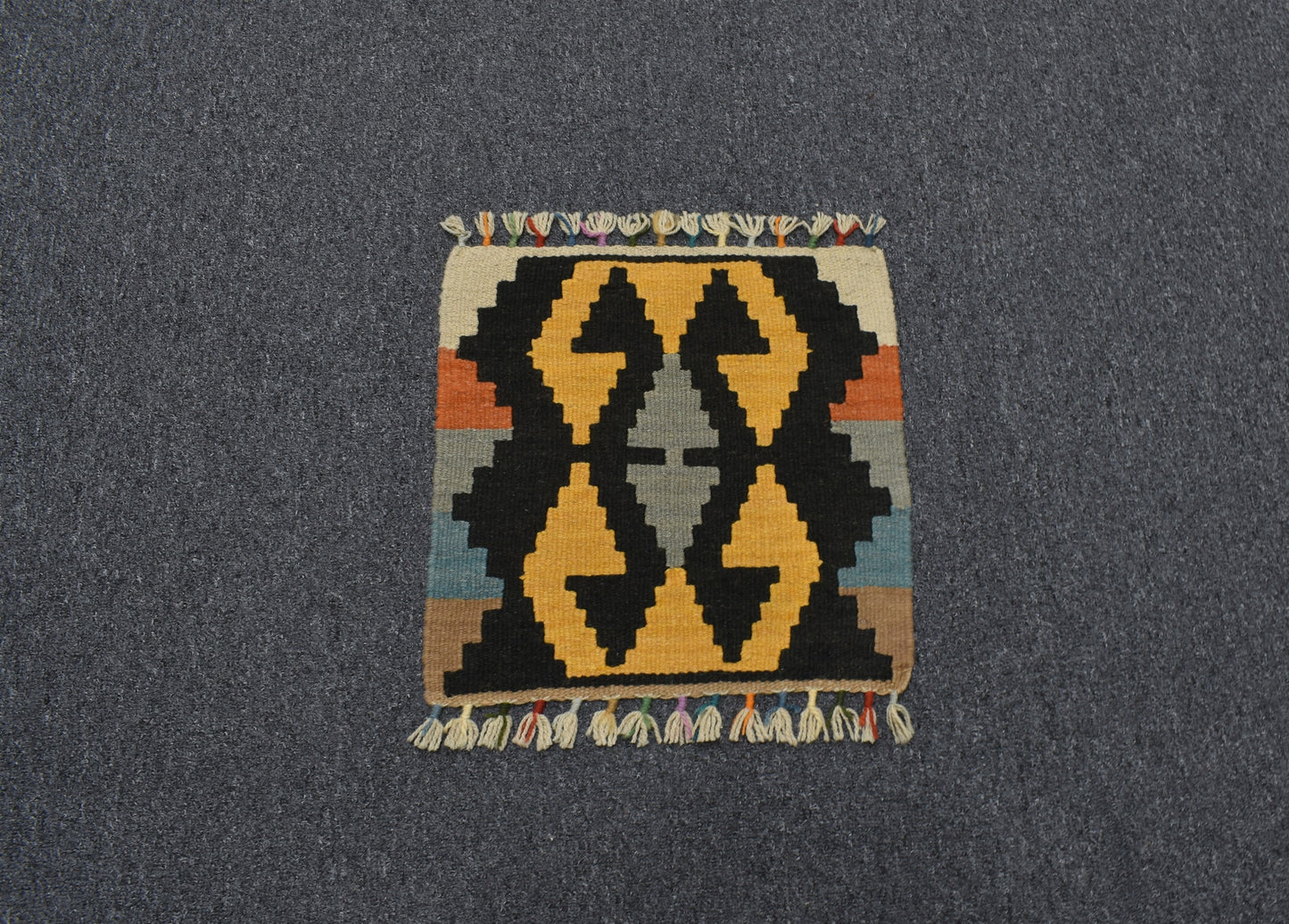 Yeni El Dokuma Kare Köşe Koltuk Sandalye Minderi Pınarbaşı Kayseri Yün Kilim 5986
