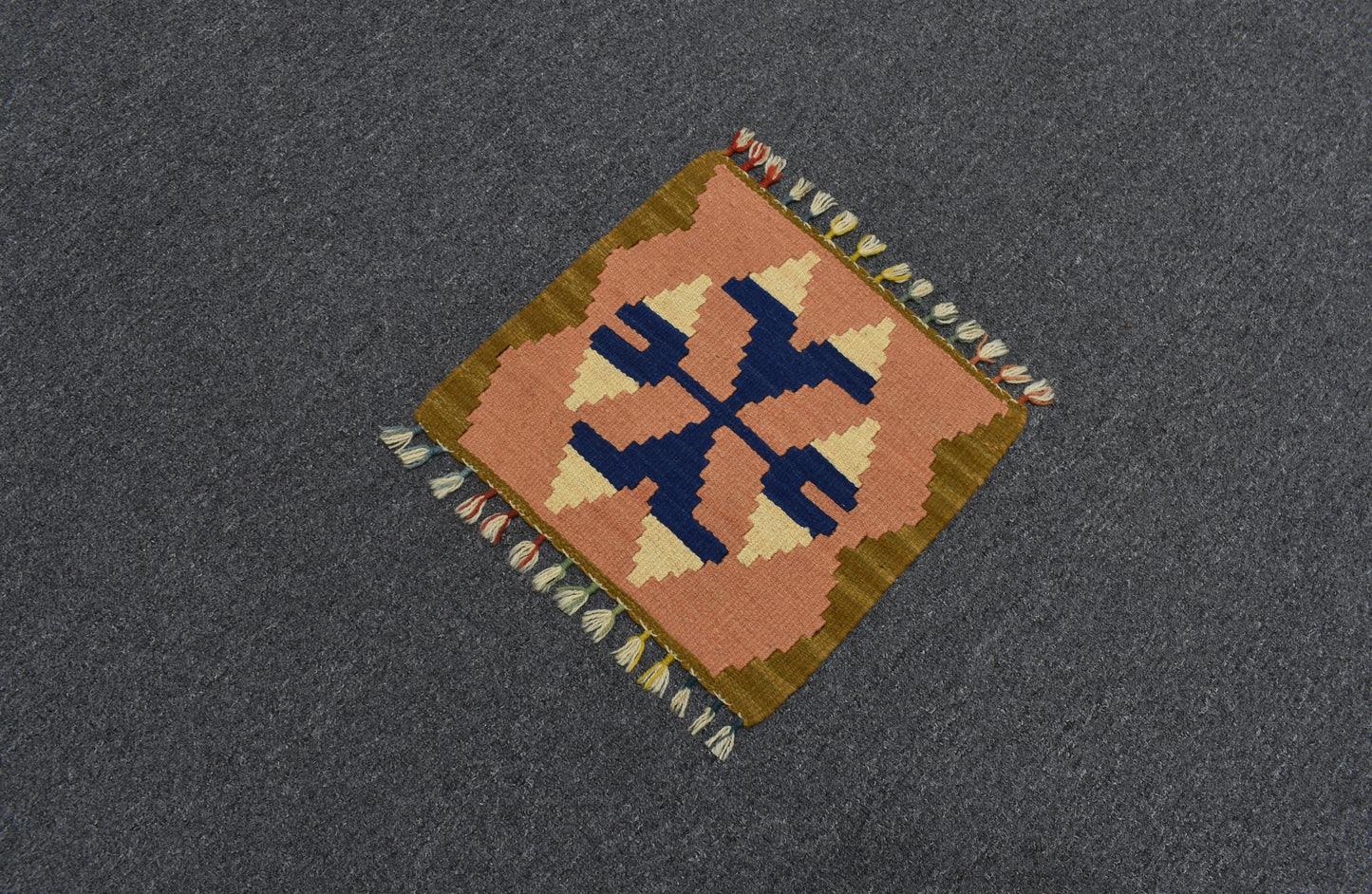 Yeni El Dokuma Kare Köşe Sandalye Minderi Pınarbaşı Kayseri Yün Kilim 5990
