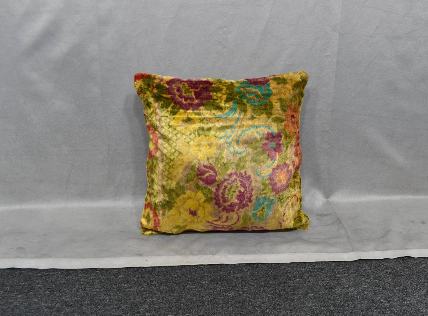 Yeni Kadife Dokuma Dekoratif Kilim Kırlent Yastık Kılıfı 6045