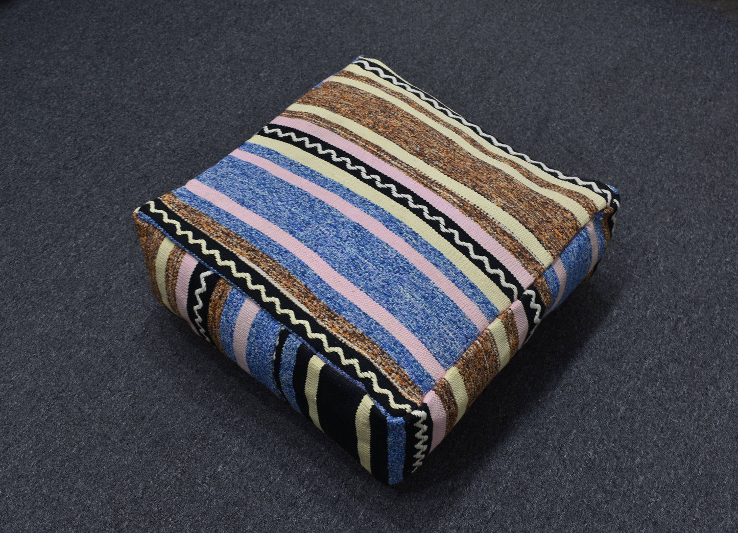 Yeni El Dokuma Dekoratif Puf Köşe Minderi Kırlent Kılıfı Kilim 6222