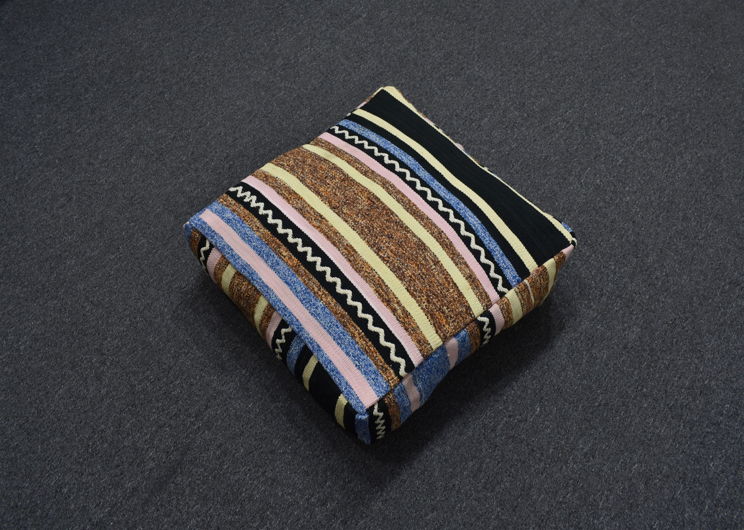 Yeni El Dokuma Dekoratif Puf Köşe Minderi Kırlent Kılıfı Kilim 6224