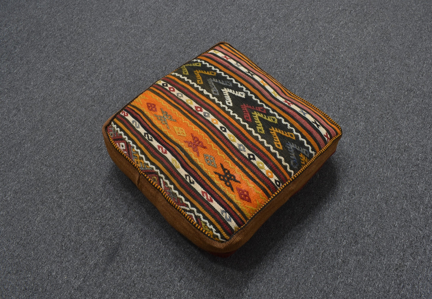 Yeni El Dokuma Dekoratif Puf Köşe Minderi Kırlent Kılıfı Kilim 6225