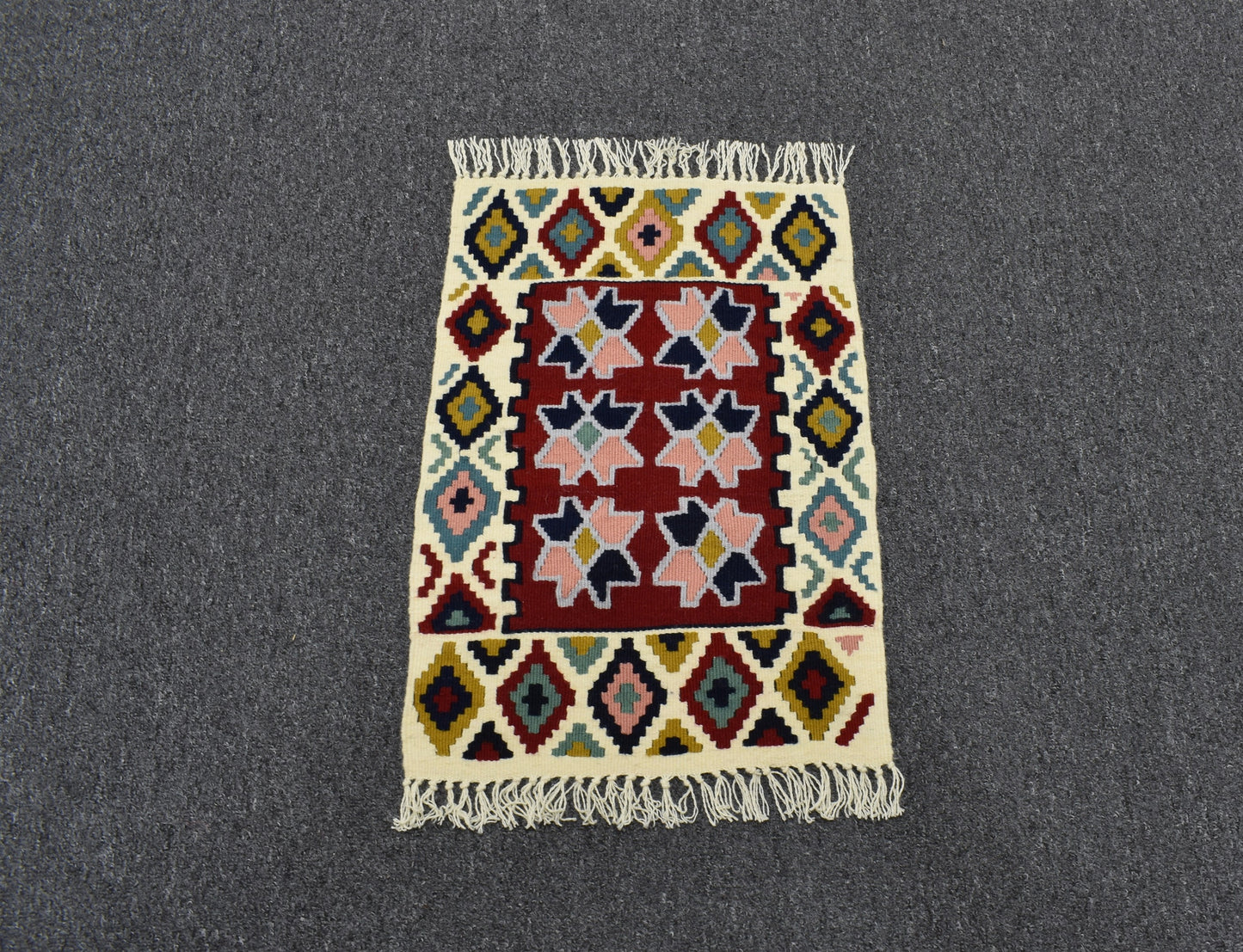 Yeni El Dokuma Benzersiz Telefon Altı Pınarbaşı Kayseri Yün Kilim 6255