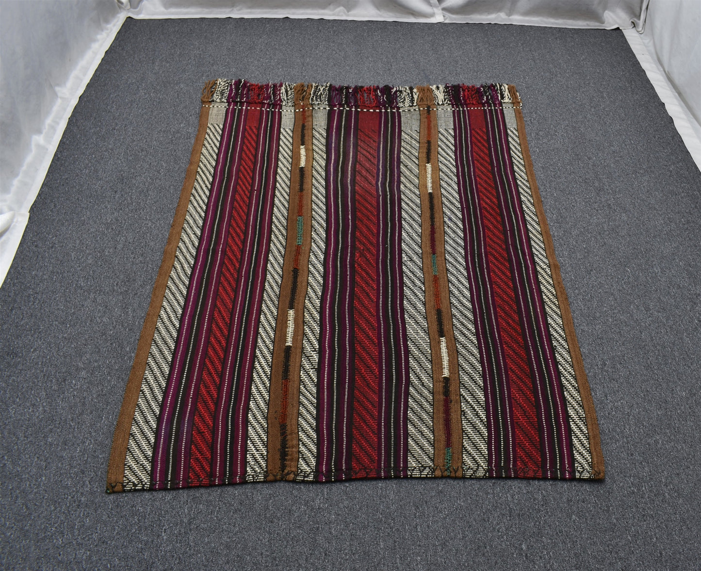 Antika El Dokuma Nadide Otantik Yörük Yün Kilim 6266
