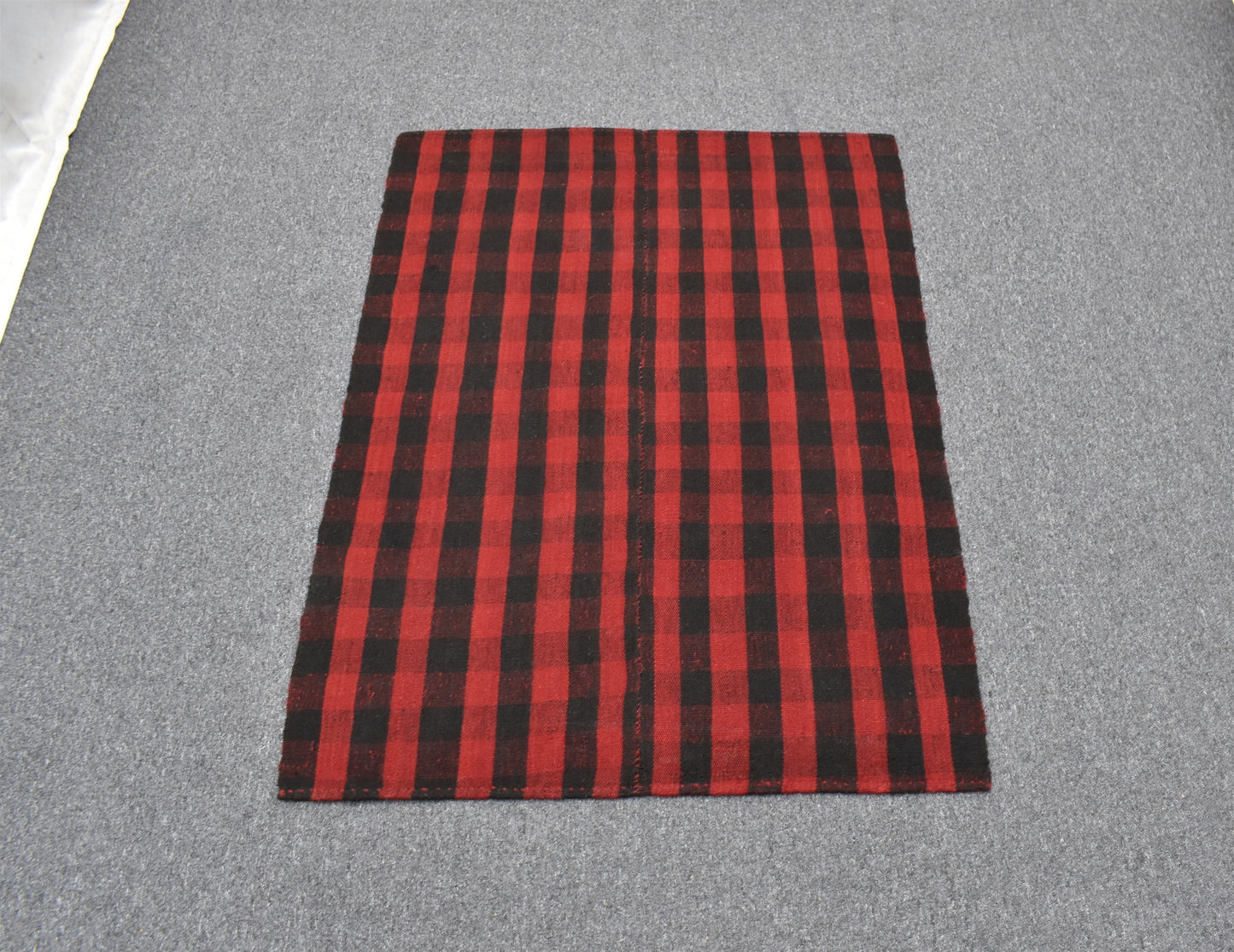 El Dokuma Ender Ekoseli Sofra Yün Kilim 6306