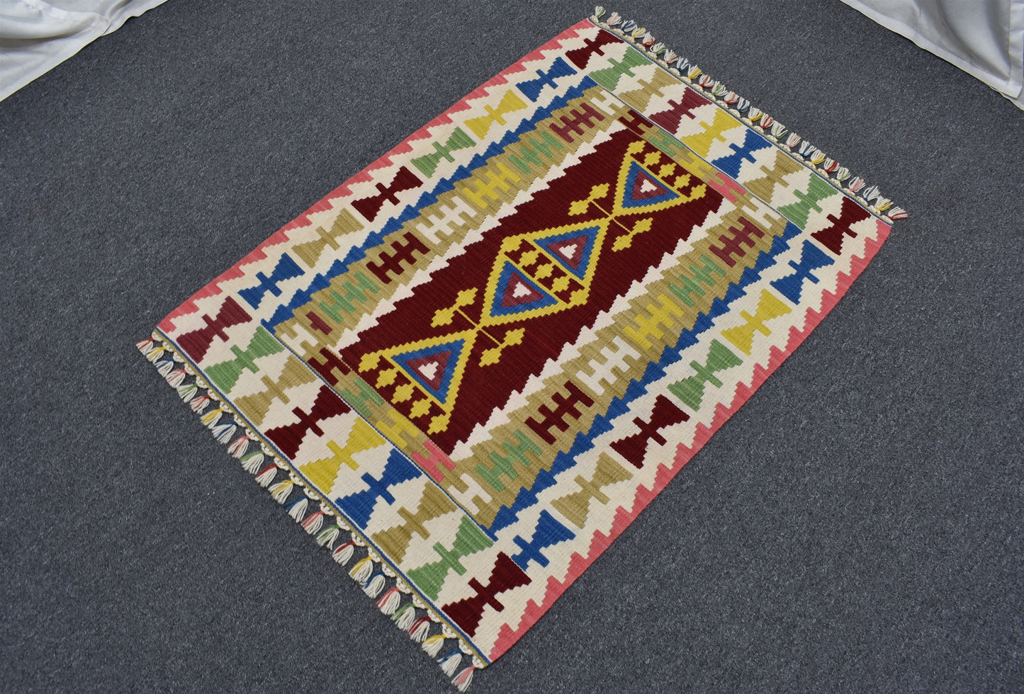 Yeni El Dokuma Geometrik Desenli Pınarbaşı Kayseri Yün Kilim 6350