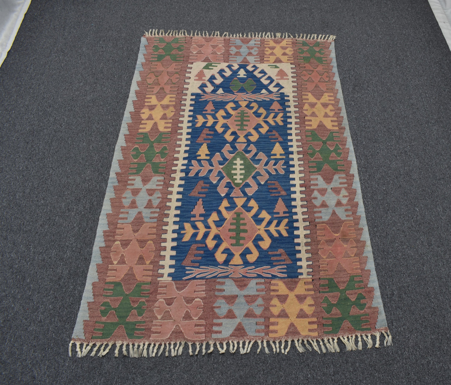 El Dokuma Farklı Otantik Balıkesir Yün Kilim 6352