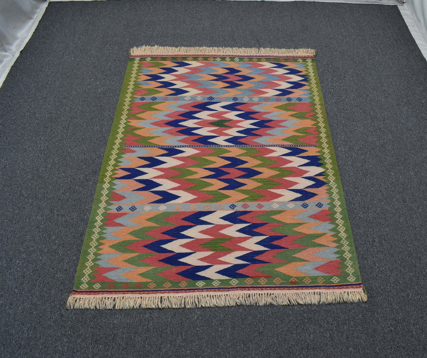 El Dokuma Benzersiz Yüncü Yörük Yün Kilim 6361