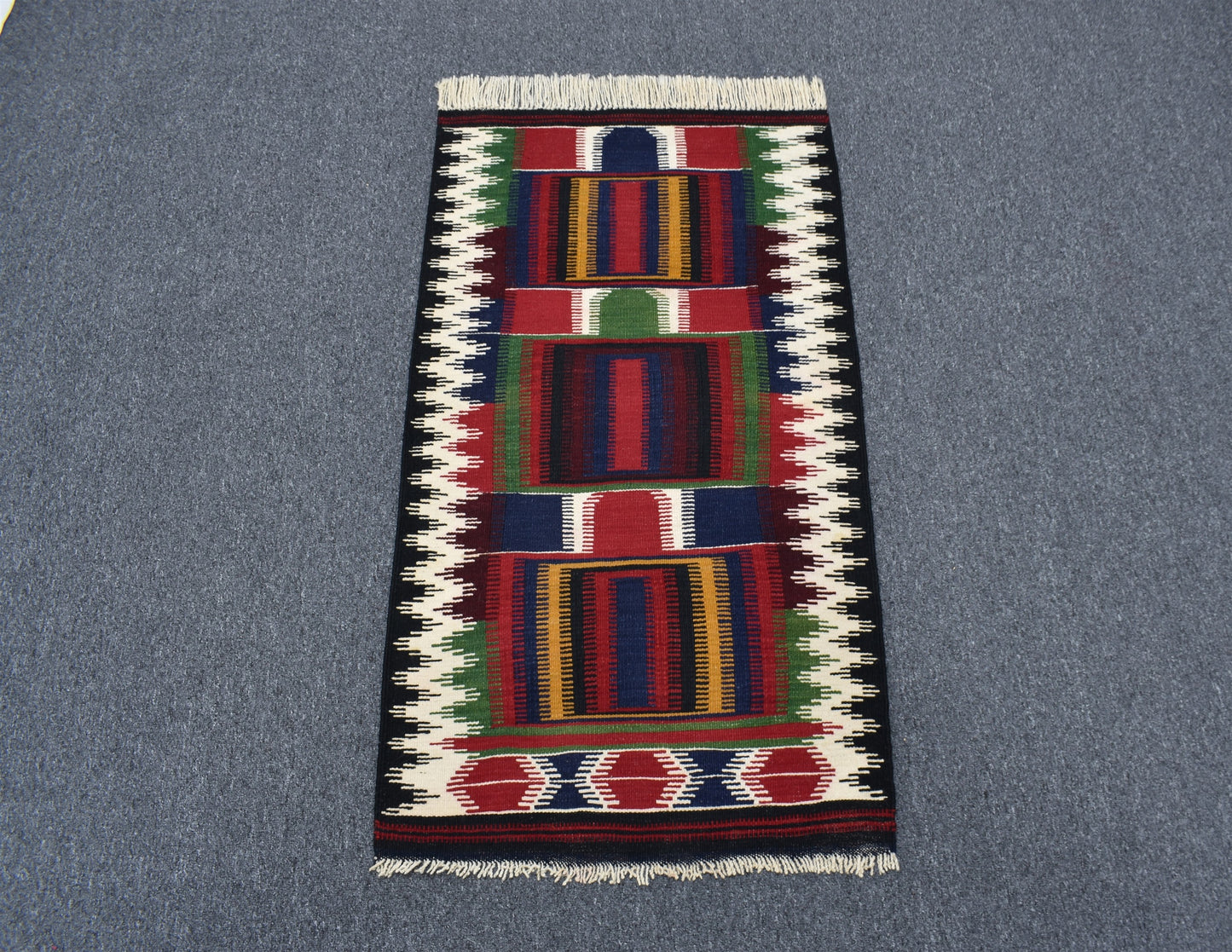 El Dokuma Otantik Karapınar Yün Kilim 6363