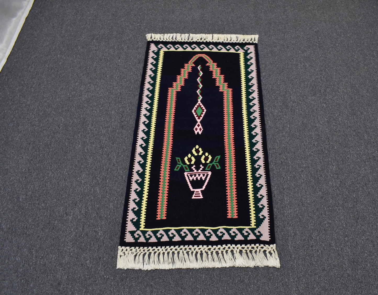 Yeni El Dokuması Siyah Bayburt Mihraplı Seccade Kilim 6393