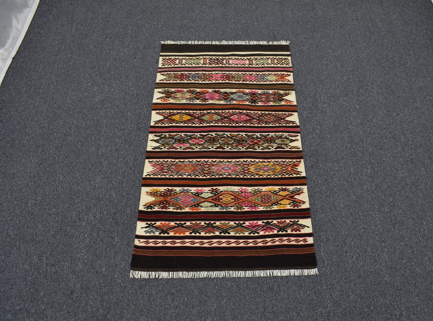 El Dokuma Enfes Otantik Aydın Çine Yün Kilim 6398