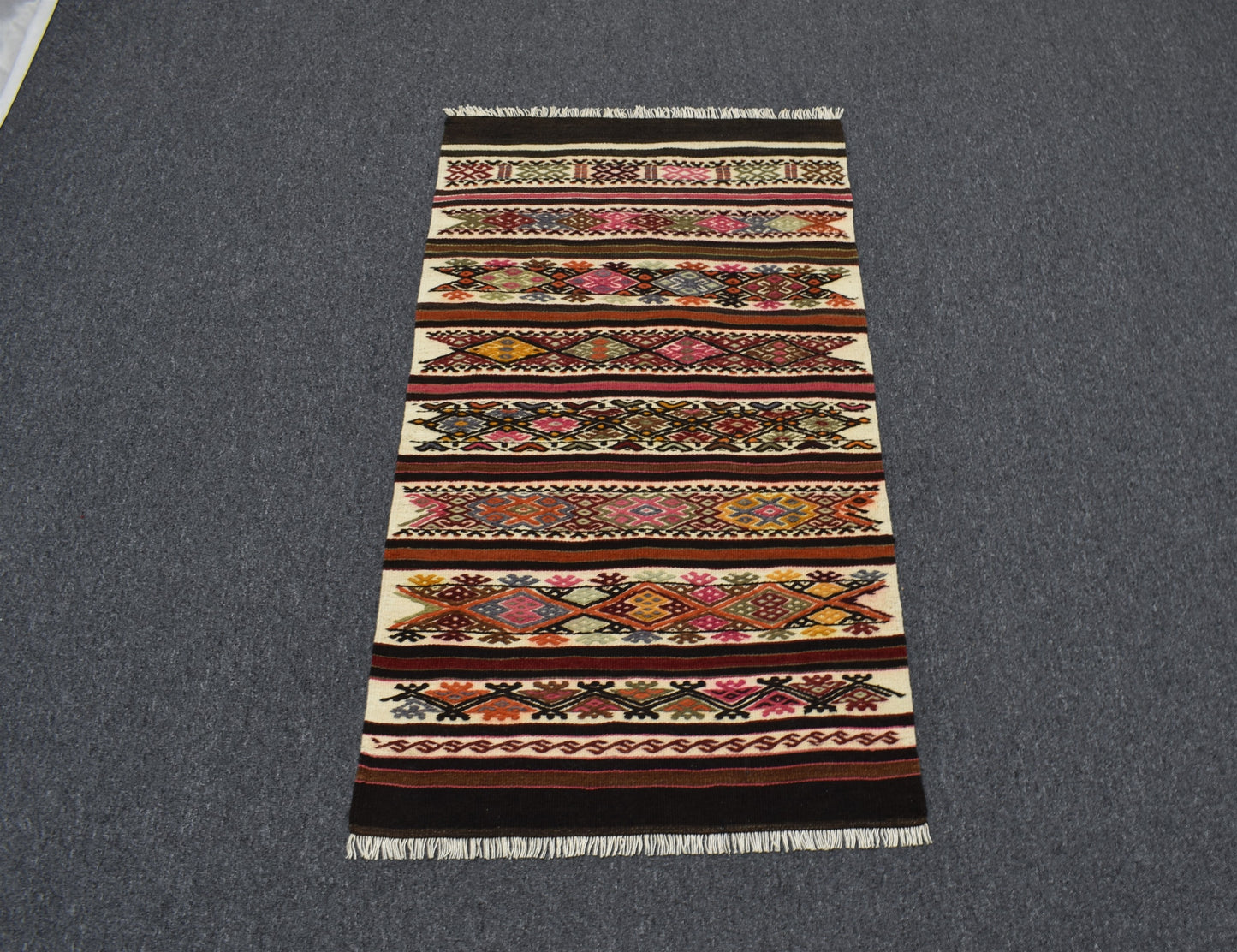 El Dokuma Enfes Otantik Aydın Çine Yün Kilim 6398