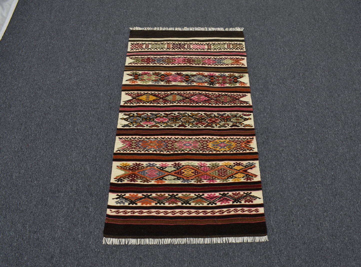 El Dokuma Enfes Otantik Aydın Çine Yün Kilim 6398