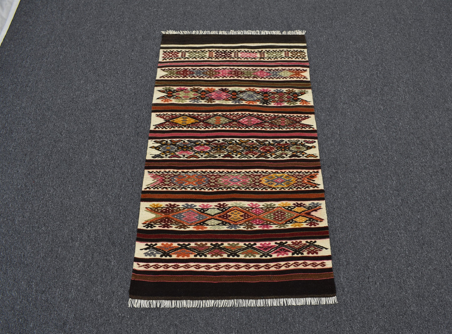 El Dokuma Enfes Otantik Aydın Çine Yün Kilim 6398